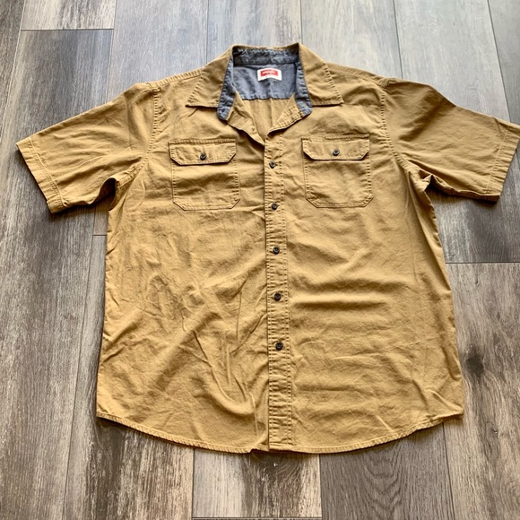 Men’s Short Sleeve Button Down Wrangler Shirt Size L/G Beige/Tan Colour - Picture 1 of 7